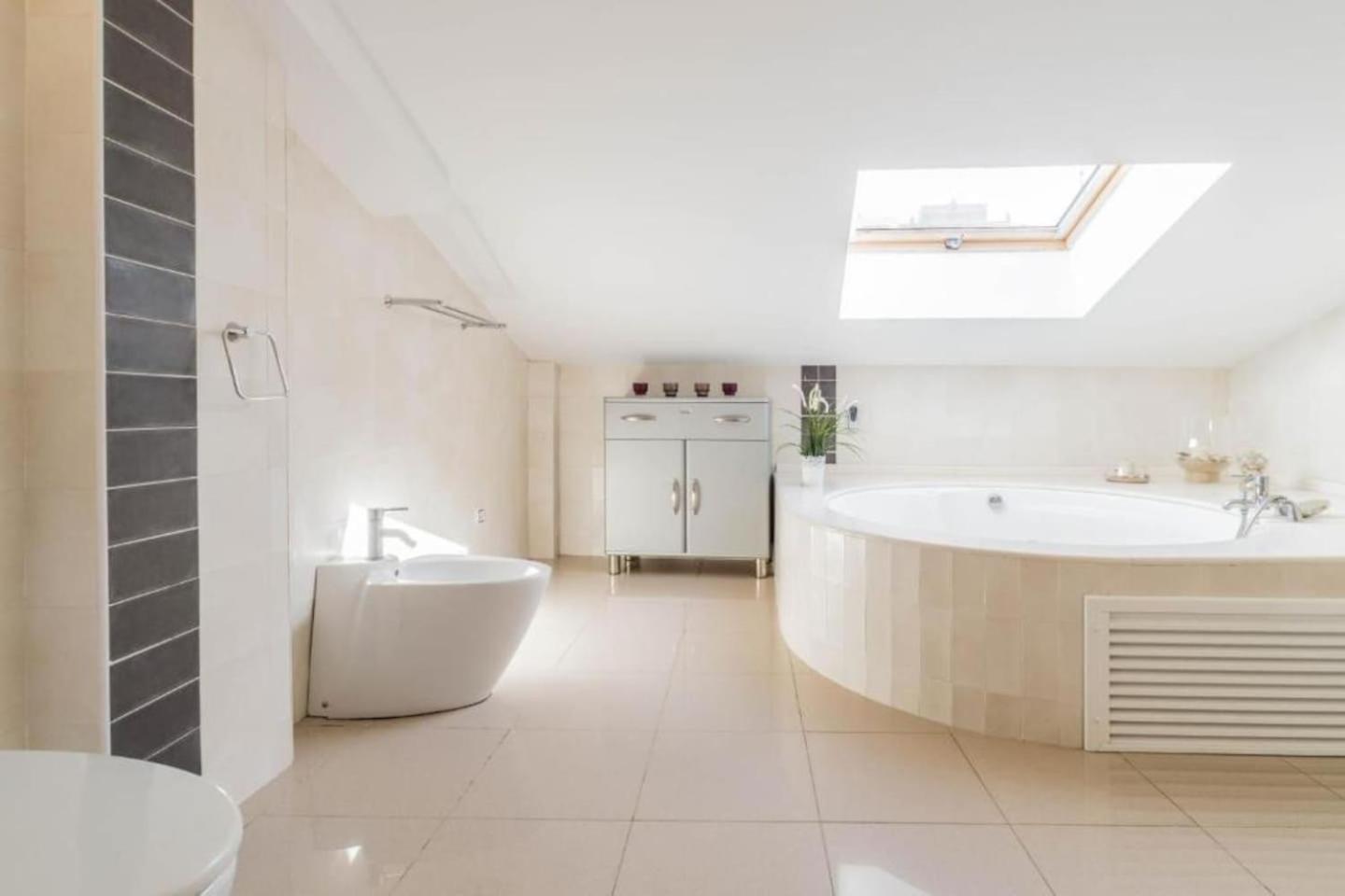 Sand Bay Beach Duplex Lägenhet Girona Exteriör bild